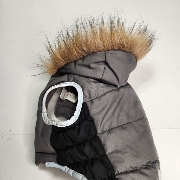 Simply Wag Puffy Dog Coat Small Faux Fur Hood Snapback Reflective Harness Hole - Picture 2 of 15